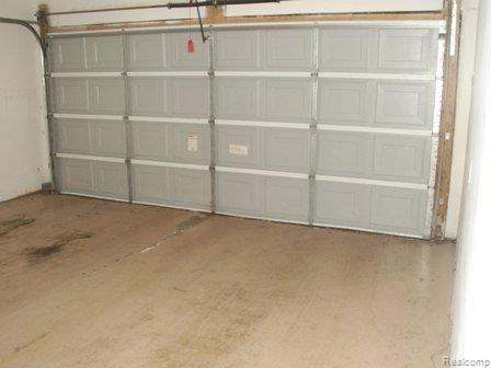 2664 Crooks Road, Unit 8 Royal Oak, MI 48073 - Photo 8 of 19 PICT0205