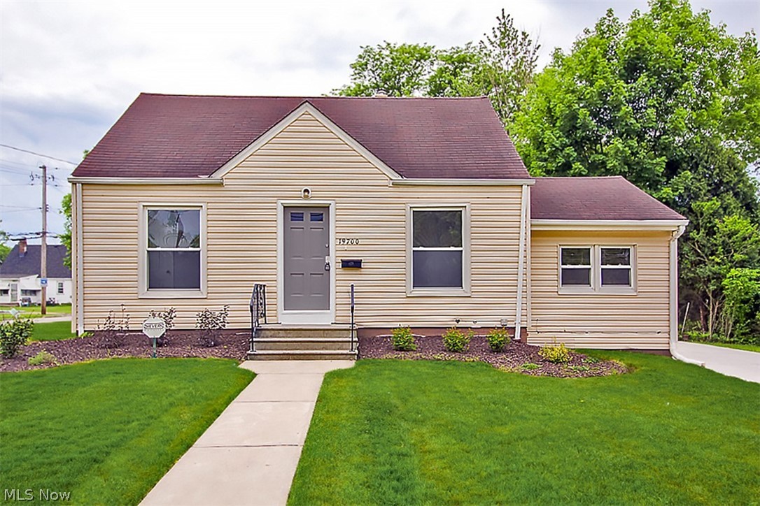 19700 Marvin Road Cleveland, OH 44128 - Photo 1 of 33 Gallery Image 1