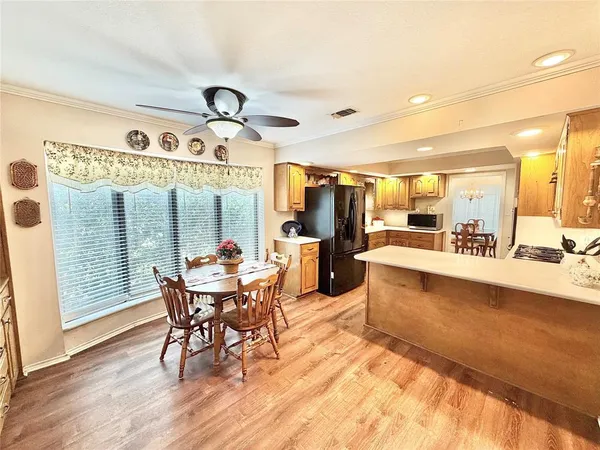 $439,900 | 1800 Southridge Drive, Denton, TX 76205