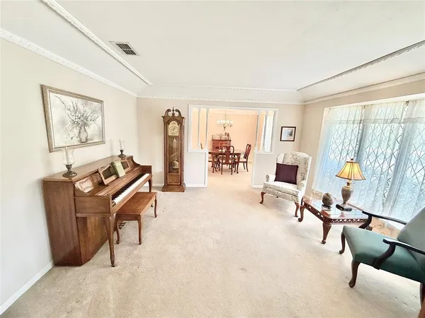 $439,900 | 1800 Southridge Drive, Denton, TX 76205