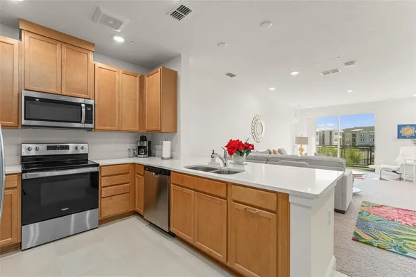 $349,000 | 7521 Laureate Boulevard, Unit 5308, Orlando, FL 32827