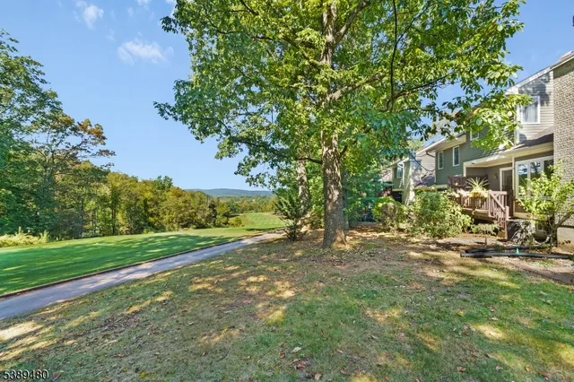 $490,000 | 19 Inverrary Place, Annandale, NJ 08801