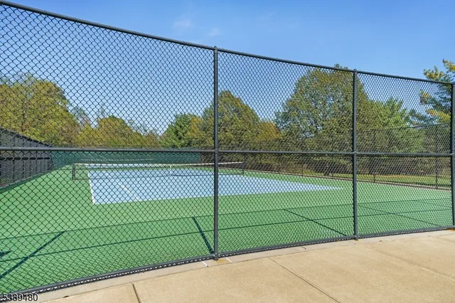 $490,000 | 19 Inverrary Place, Annandale, NJ 08801