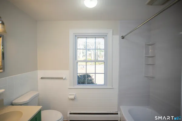 $775,000 | 10 Cove Hill Road, Essex, CT 06426