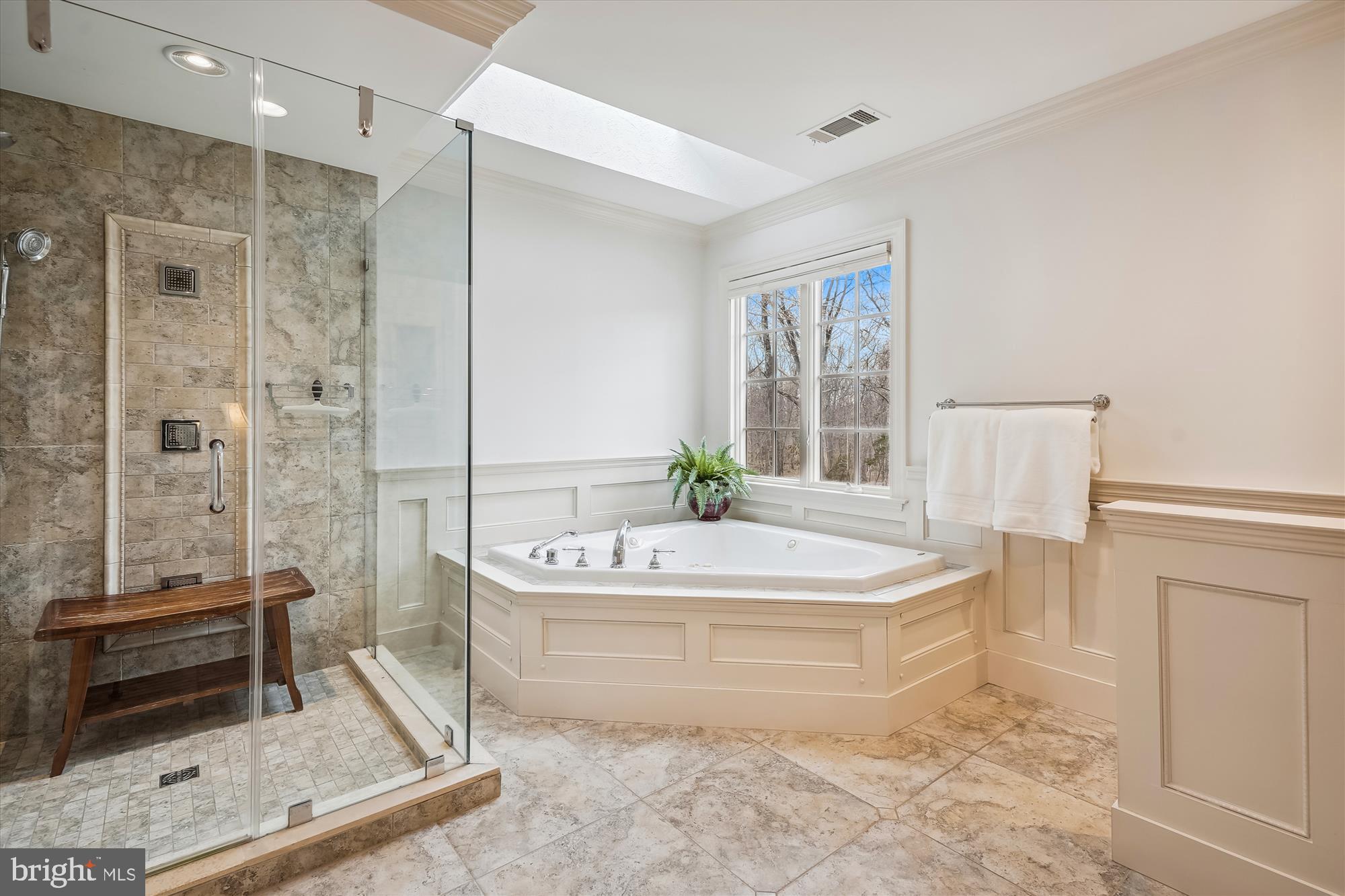 6618 Smiths Trace Centreville, VA 20120 - Photo 24 of 45