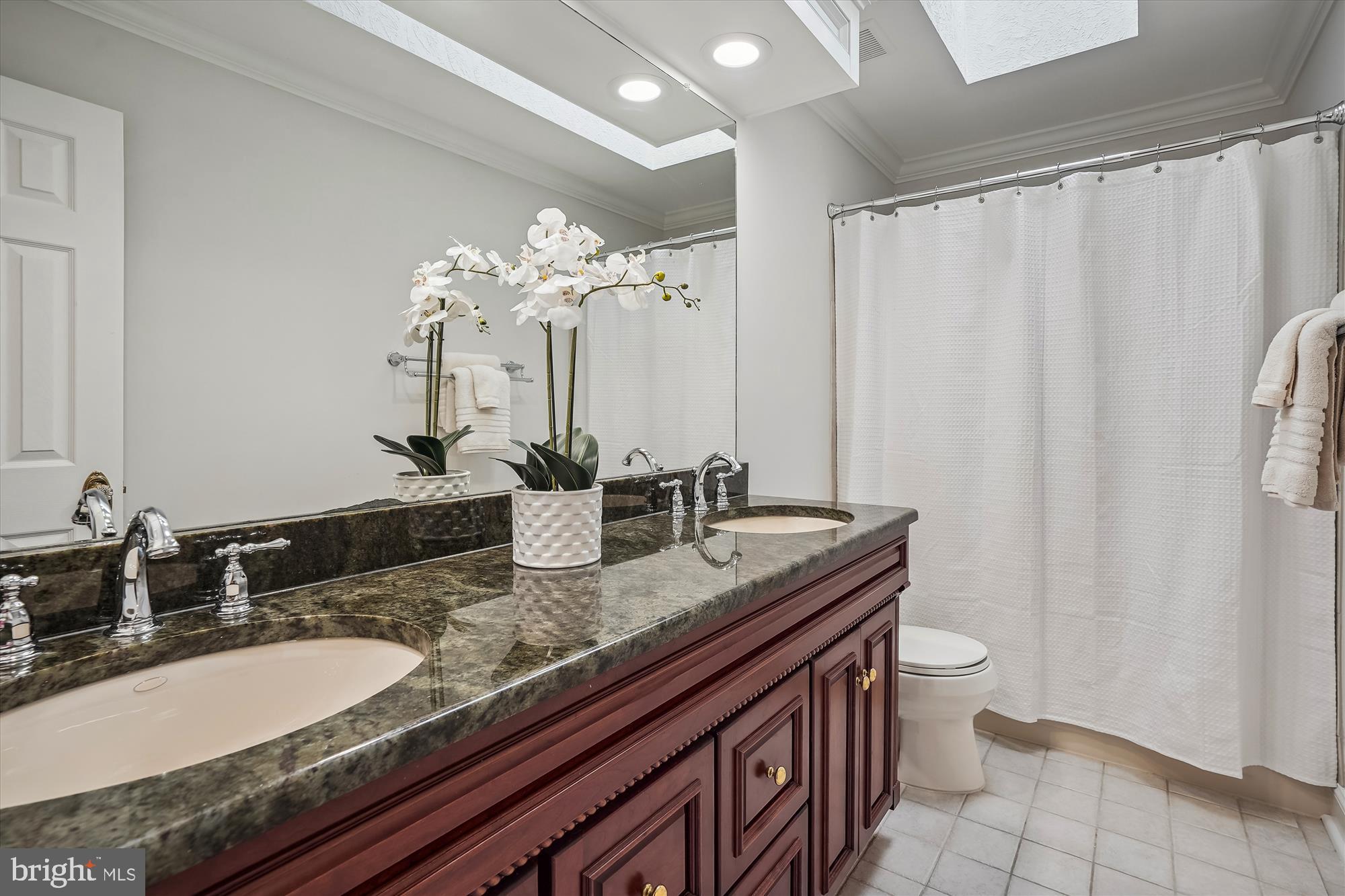 6618 Smiths Trace Centreville, VA 20120 - Photo 28 of 45