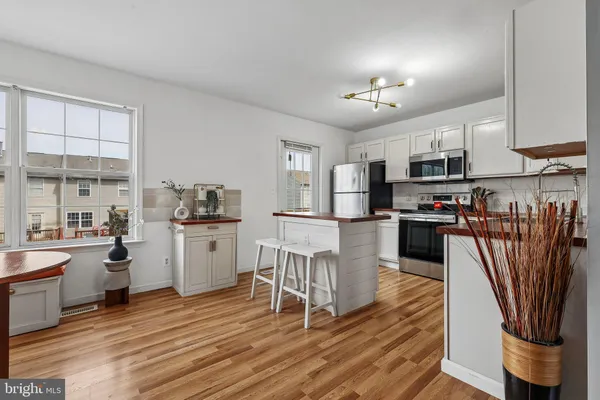 $379,500 | 524 Clint Lane, Fredericksburg, VA 22405