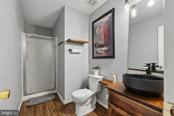 $379,500 | 524 Clint Lane, Fredericksburg, VA 22405