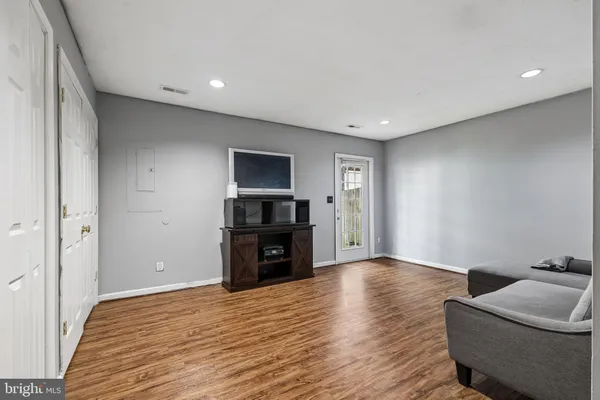 $379,500 | 524 Clint Lane, Fredericksburg, VA 22405