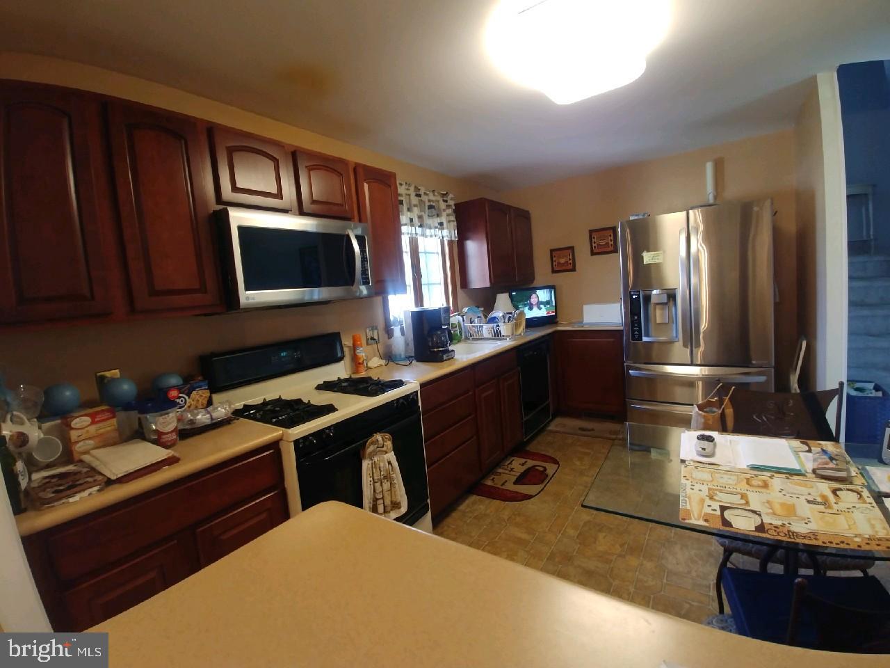 118 Kevin Road Delran, NJ 08075 - Photo 5 of 10 Eat - In Kitchen