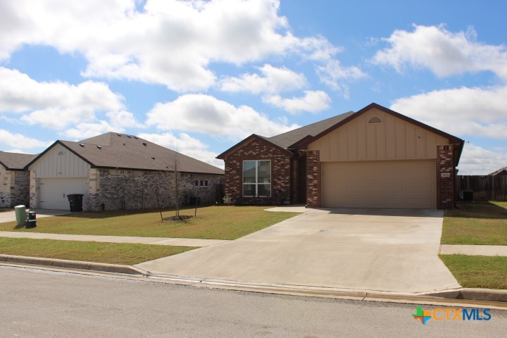 3006 Hedwig Street Killeen, TX 76549 - Photo 3 of 14 a view of swimming pool of the house