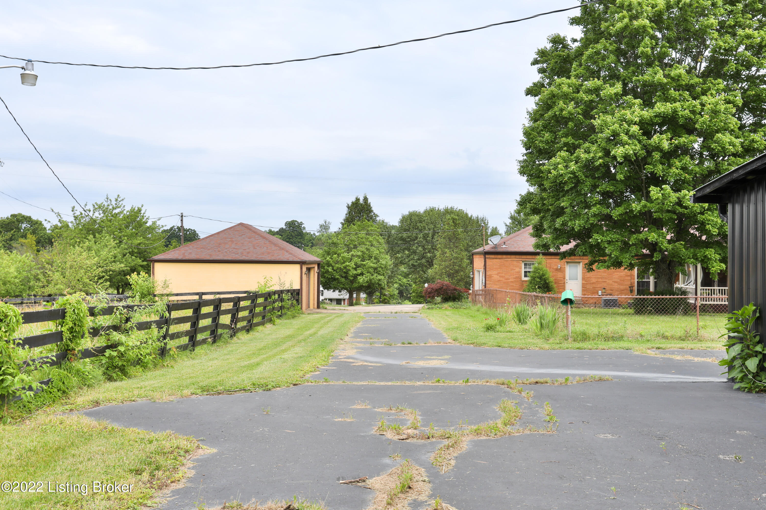 2750 Greenbriar Road Mount Washington, KY 40047 - Photo 35 of 49 2750 Greenbriar Rd-22