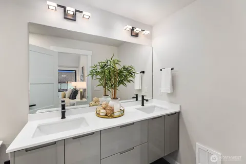 $949,950 | 19628 Filbert Drive, Unit B1, Bothell, WA 98012