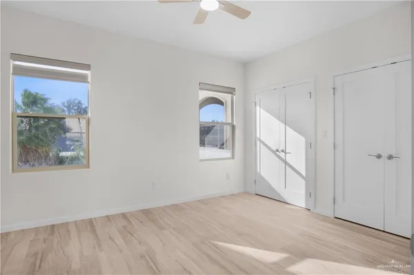 $2,300 | 6821 North 5th Street, McAllen, TX 78504