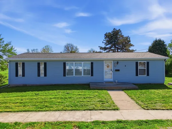 $120,000 | 106 Poplar Street, Silver Lake, IN 46982