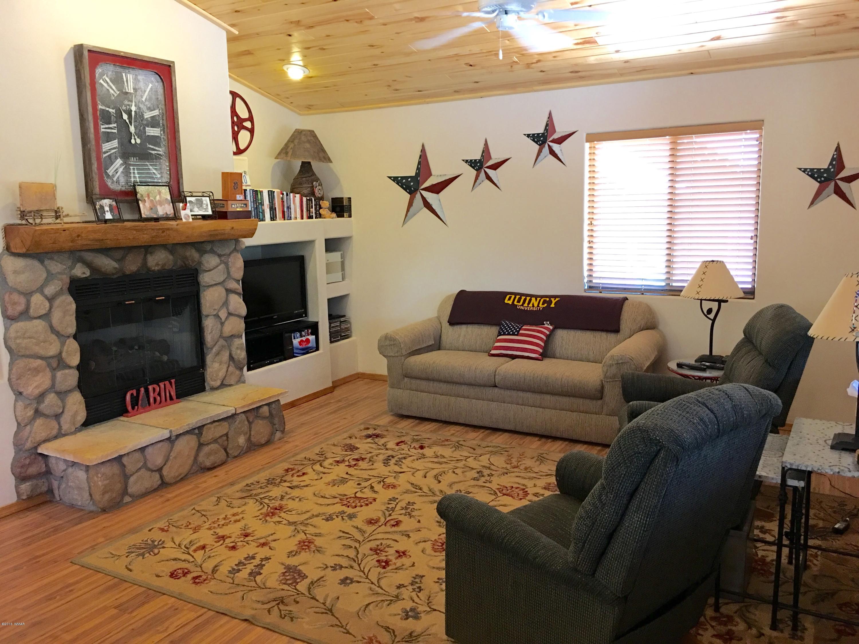 2319 Buffalo Loop Overgaard, AZ 85933 - Photo 8 of 41 Gallery Image 8