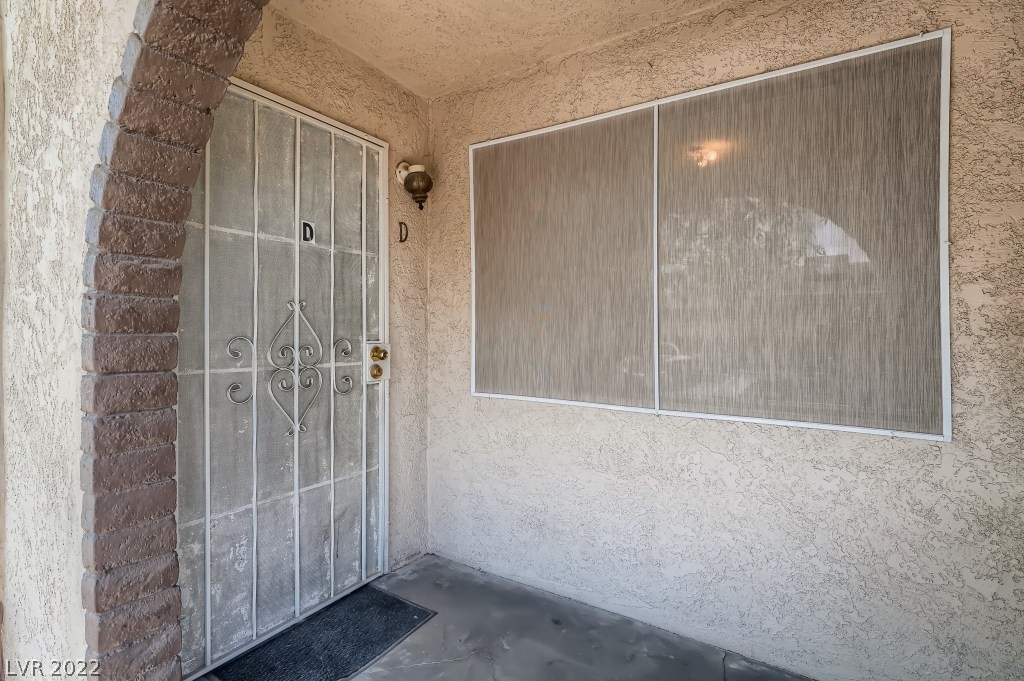 5801 Smoke Ranch Road, Unit D Las Vegas, NV 89108 - Photo 3 of 21