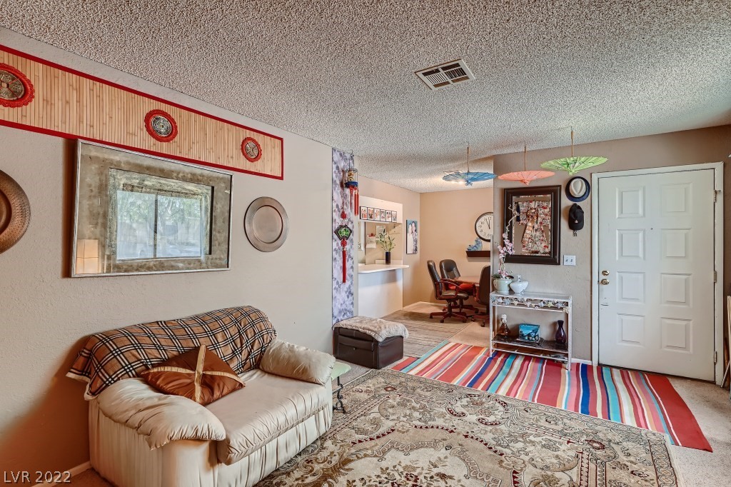 5801 Smoke Ranch Road, Unit D Las Vegas, NV 89108 - Photo 5 of 21