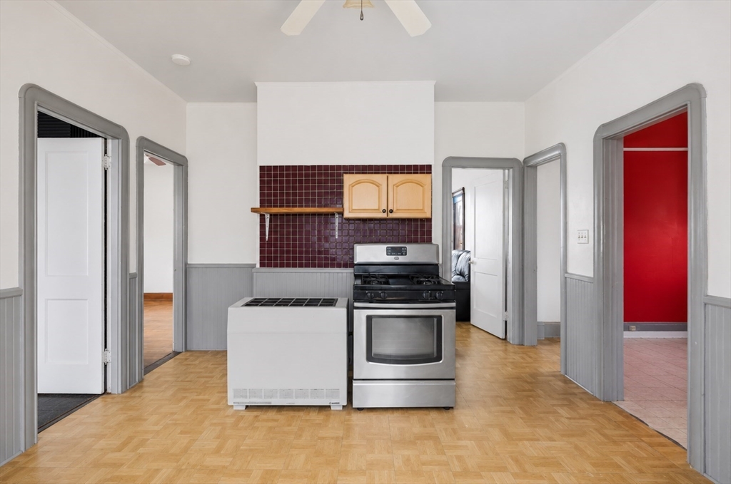 327 William Street Fall River, MA 02721 - Photo 22 of 41