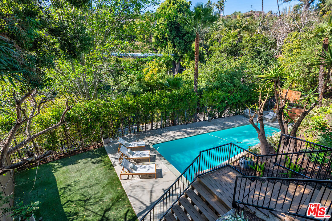 7229 Senalda Road Los Angeles, CA 90068 - Photo 19 of 24 a view of yard with green space and seating area