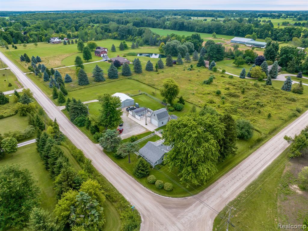 21010 Pratt Road Armada, MI 48005 - Photo 39 of 47 Gallery Image 39