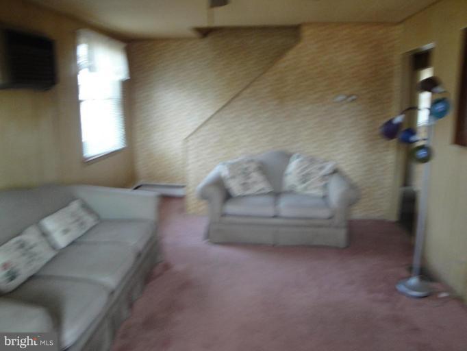 3301 Cornwall Road Dundalk, MD 21222 - Photo 2 of 13 Living Room