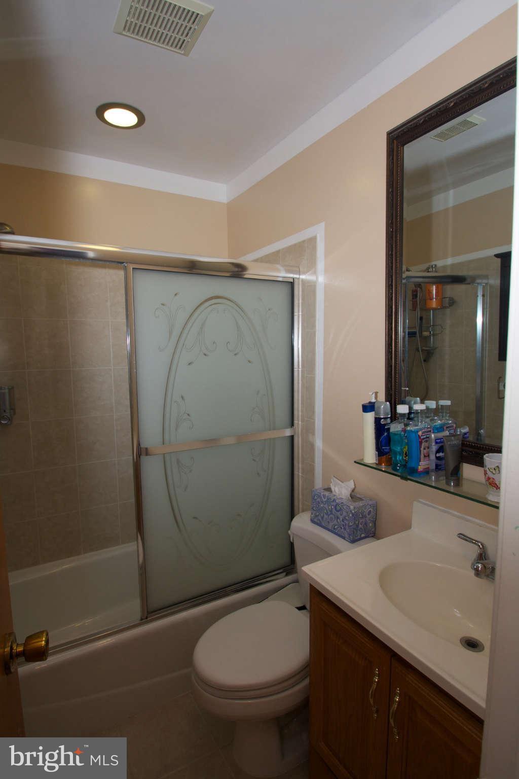 4602 Gage Road Alexandria, VA 22309 - Photo 15 of 26 Hall Bath