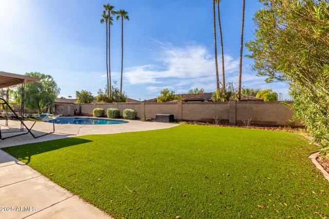 $745,000 | 2070 East Manhatton Drive, Tempe, AZ 85282