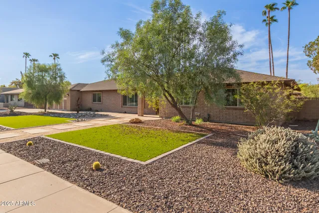 $745,000 | 2070 East Manhatton Drive, Tempe, AZ 85282