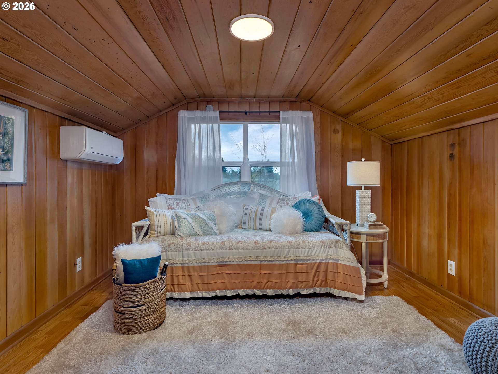 4585 Southwest Poplar Lane Portland, OR 97225 - Photo 29 of 39 Bedroom