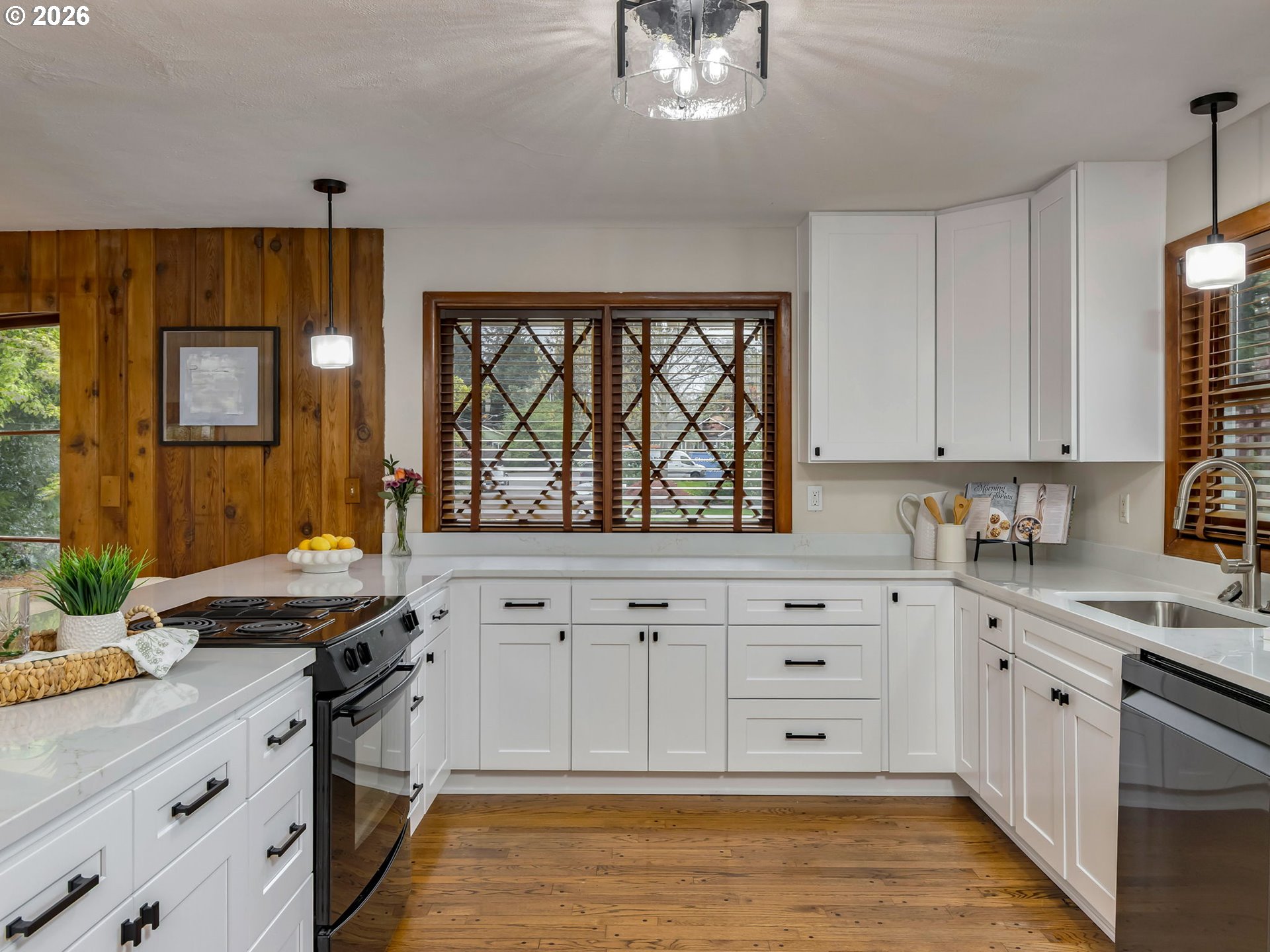 4585 Southwest Poplar Lane Portland, OR 97225 - Photo 9 of 39