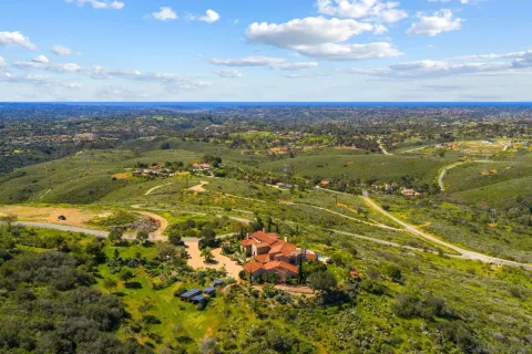 $6,995,000 | 19557 Fortuna Del Este, Escondido, CA 92029