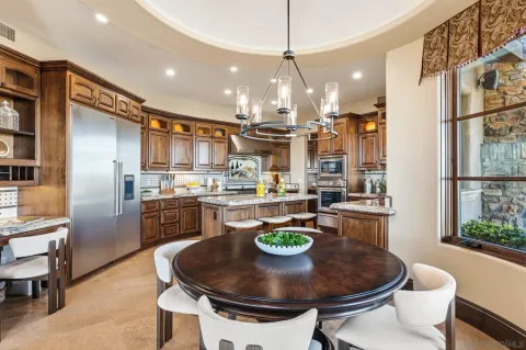 $6,995,000 | 19557 Fortuna Del Este, Escondido, CA 92029