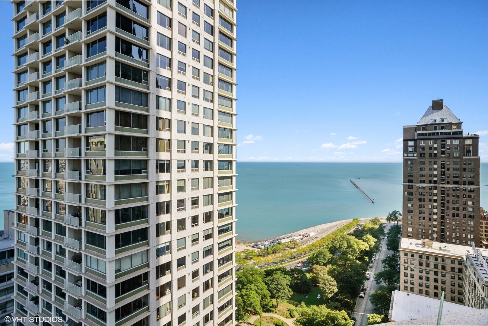 950 North Michigan Avenue, Unit 2203 Chicago, IL 60611 - Photo 12 of 26 a view of a building