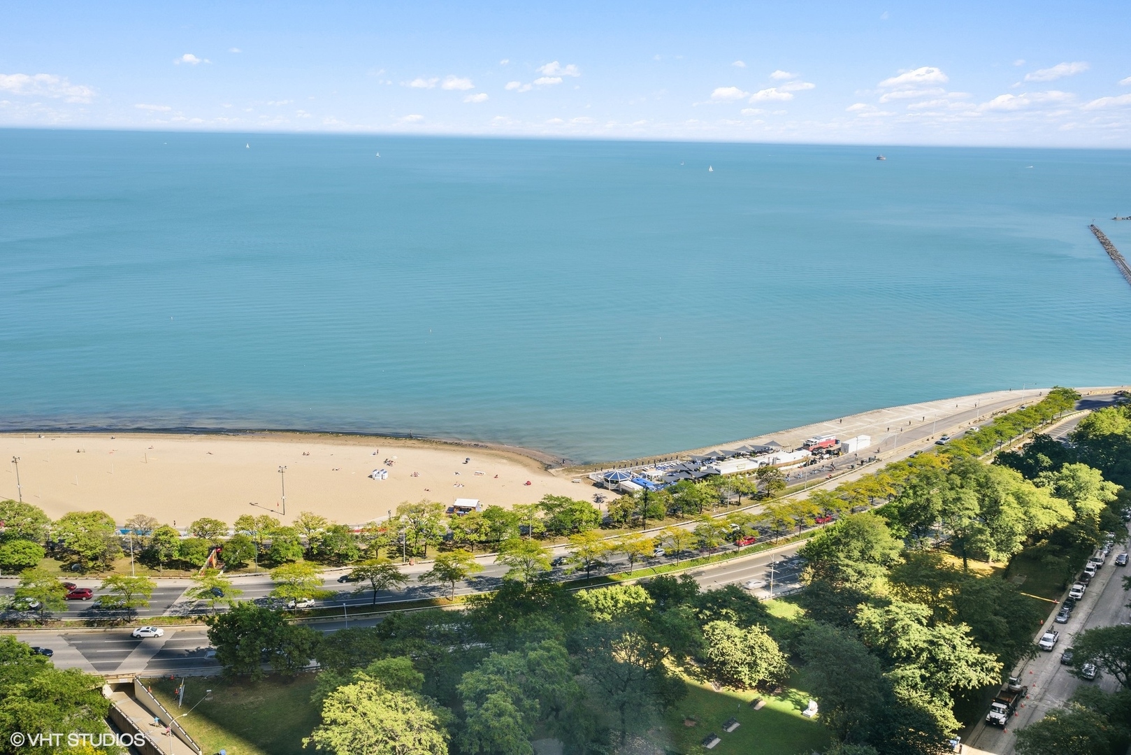 950 North Michigan Avenue, Unit 2203 Chicago, IL 60611 - Photo 13 of 26 a view of an ocean