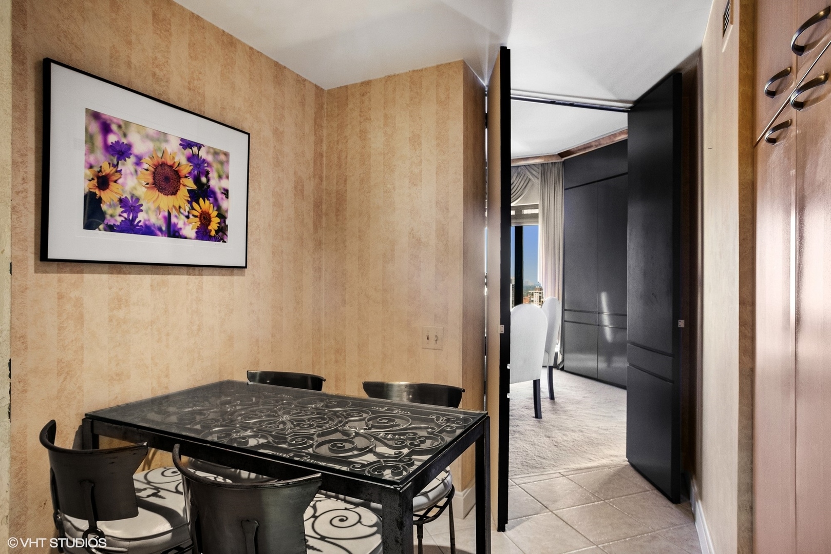 950 North Michigan Avenue, Unit 2203 Chicago, IL 60611 - Photo 17 of 26 a view of a kitchen area