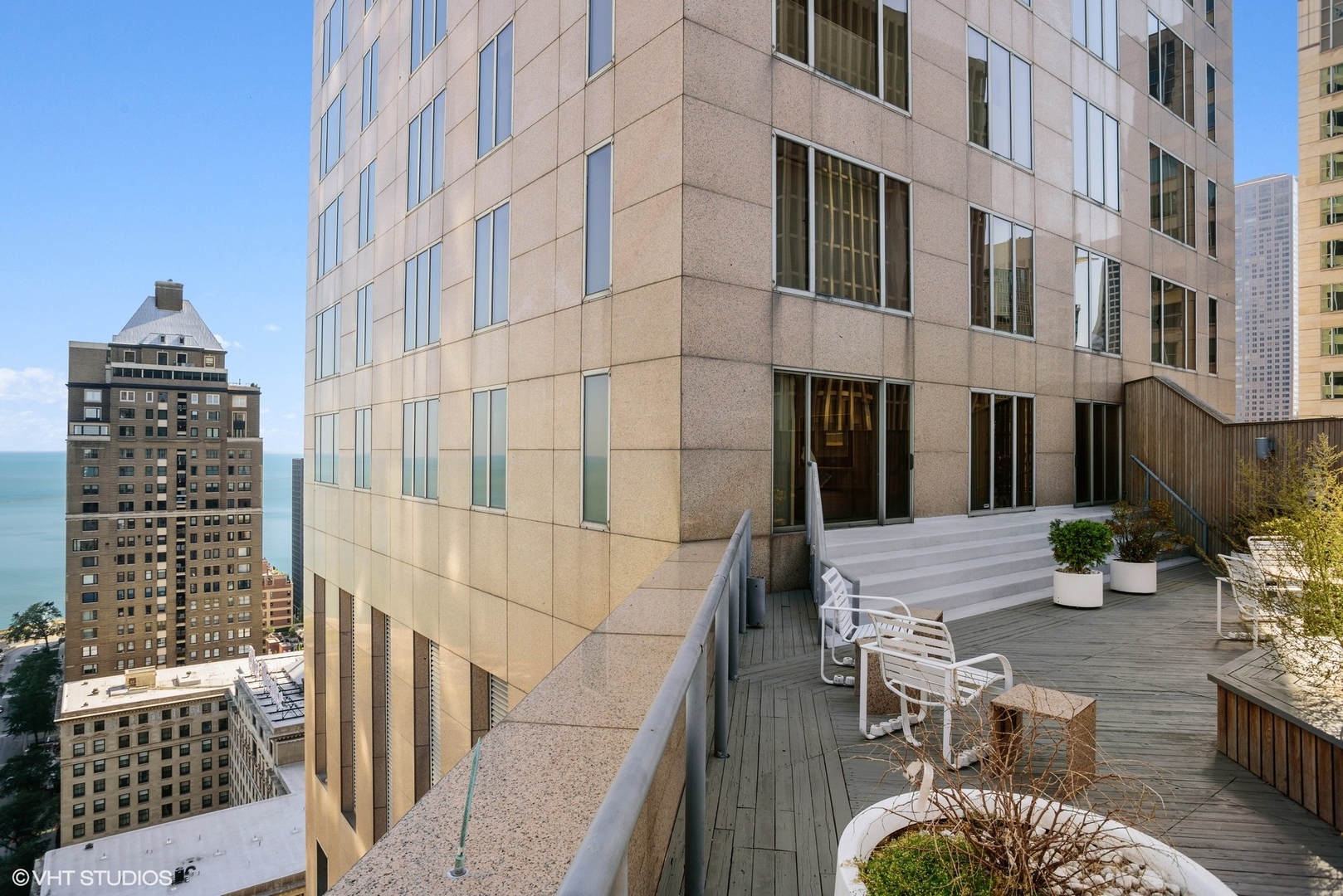 950 North Michigan Avenue, Unit 2203 Chicago, IL 60611 - Photo 5 of 26