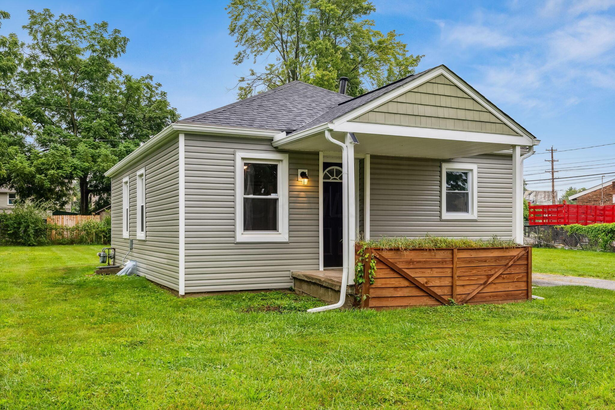 2490 Audubon Road Columbus, OH 43211 - Photo 2 of 18 2-web-or-mls-2490-audubon-rd