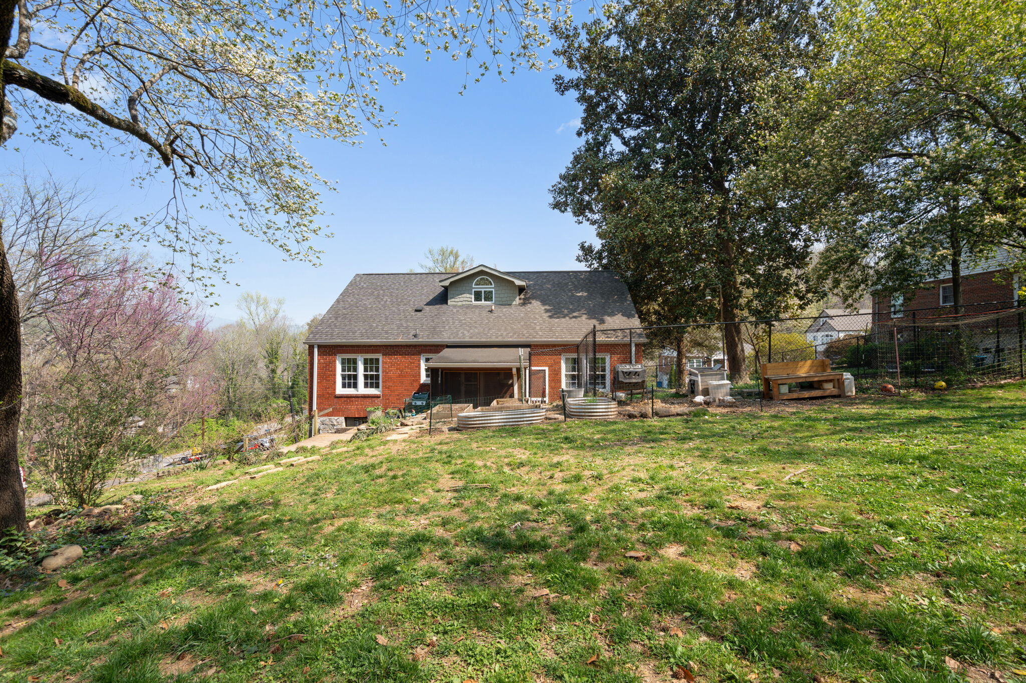 204 Forsythe Street Chattanooga, TN 37415 - Photo 31 of 41 36-web-or-mls-Forsythe-Freddy G-30
