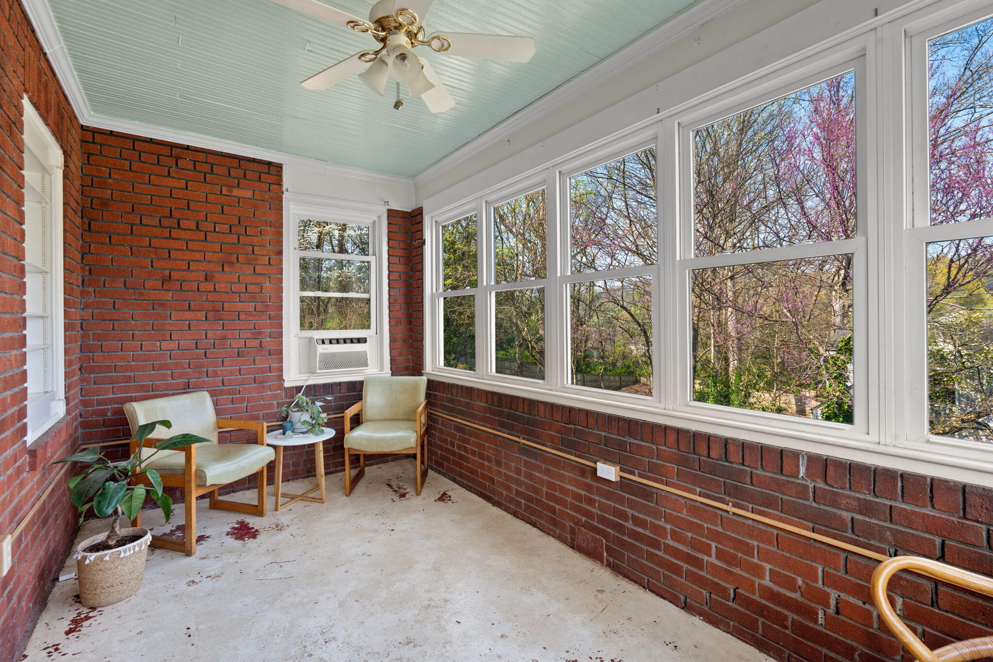204 Forsythe Street Chattanooga, TN 37415 - Photo 7 of 41 21-web-or-mls-Forsythe-Freddy G-15