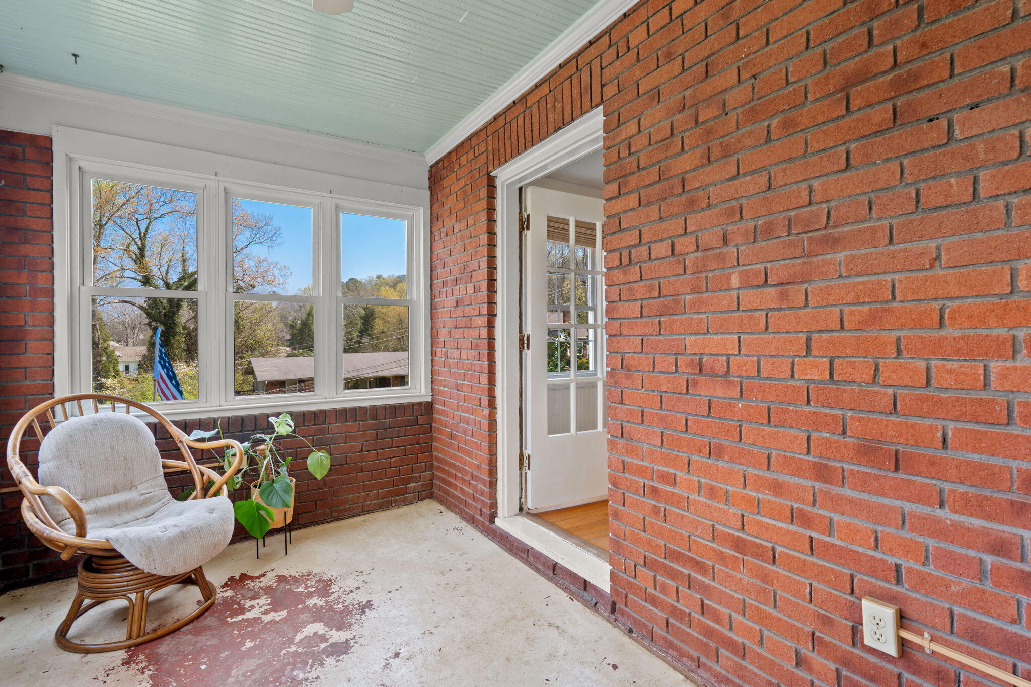 204 Forsythe Street Chattanooga, TN 37415 - Photo 8 of 41 22-web-or-mls-Forsythe-Freddy G-16