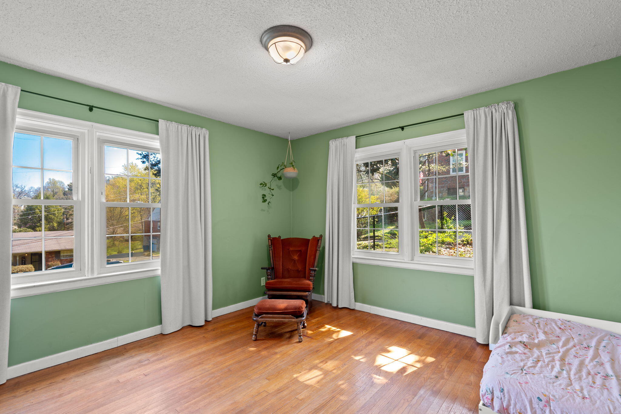204 Forsythe Street Chattanooga, TN 37415 - Photo 9 of 41 23-web-or-mls-Forsythe-Freddy G-17