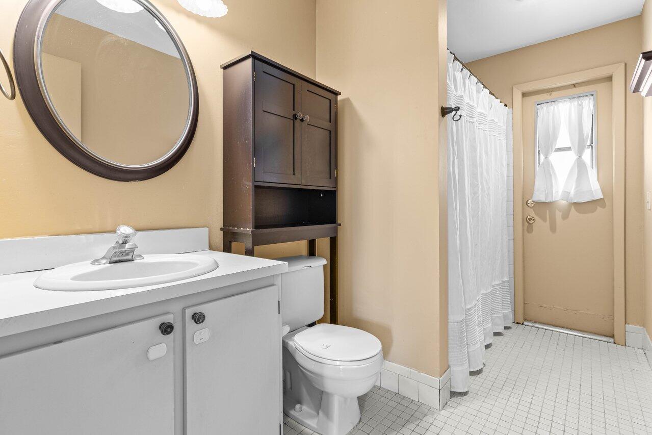 21641 Sutters Lane Boca Raton, FL 33428 - Photo 25 of 36 017-21641SuttersLane-BocaRaton-FL-33428-