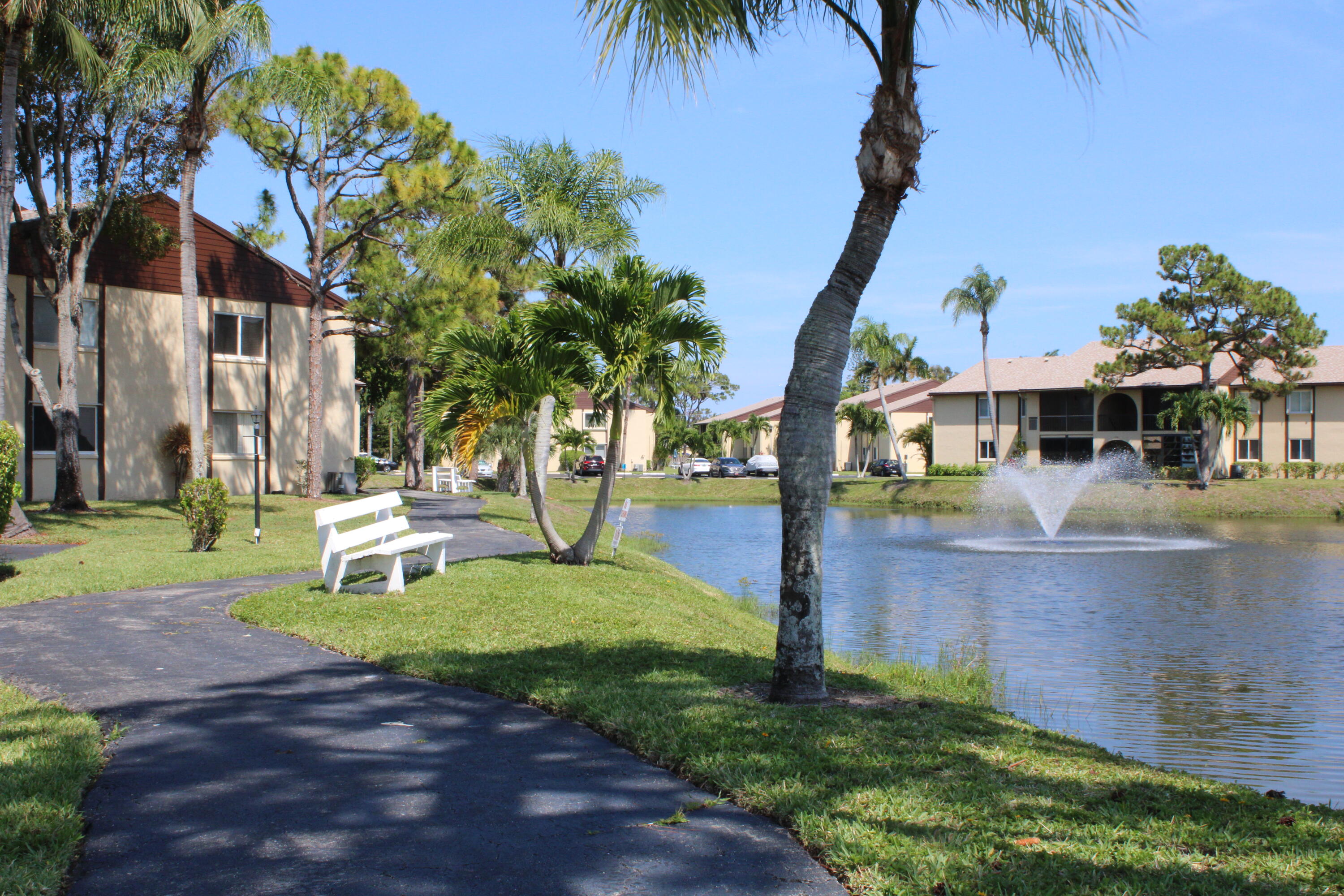 327 Pine Ridge Circle, Unit B2 Greenacres, FL 33463 - Photo 12 of 18 IMG_0027
