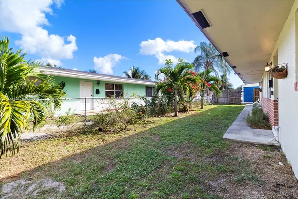 $1,999 | 441 Northeast 30th Street, Unit 12, Pompano Beach, FL 33064