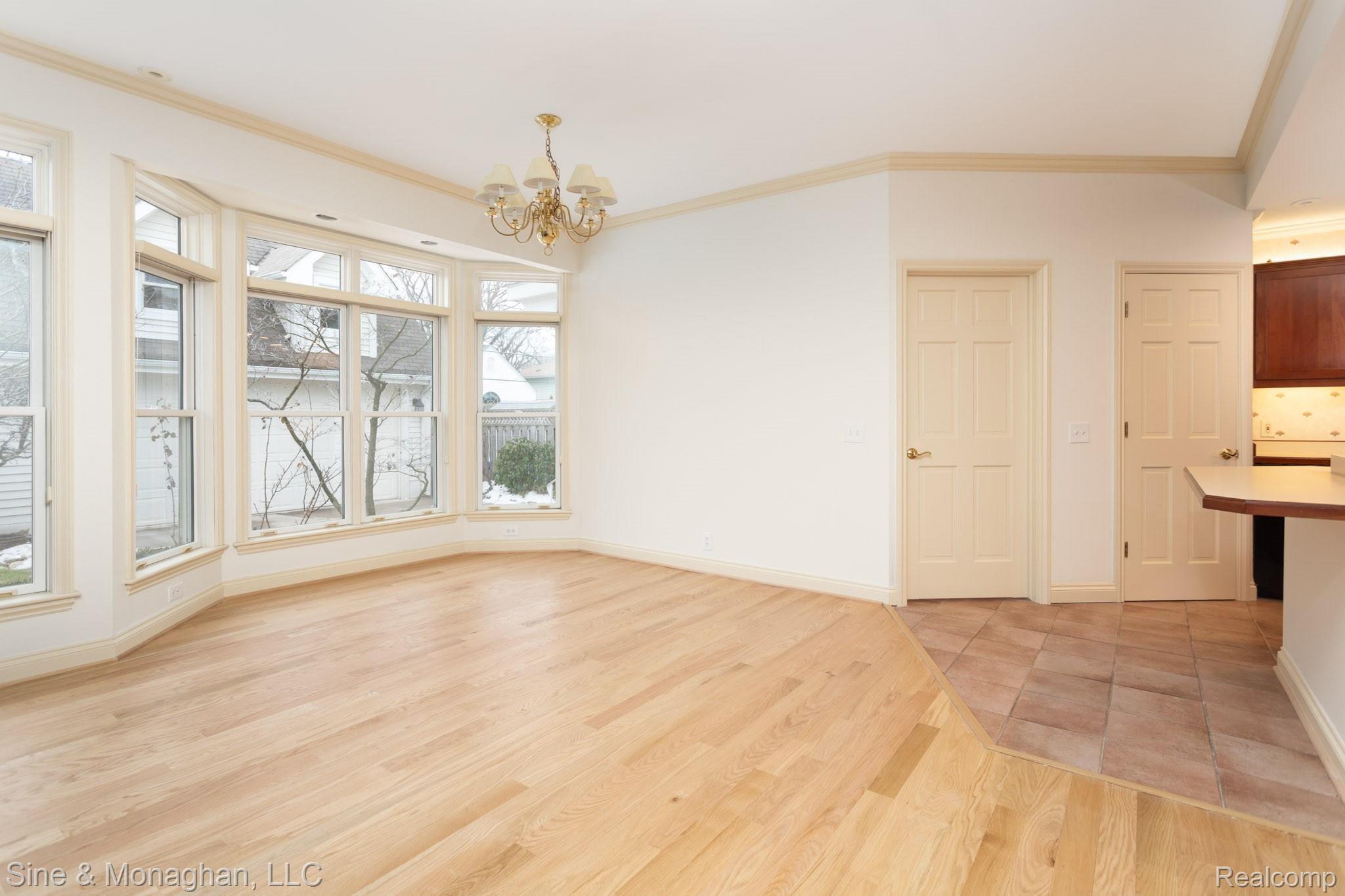 77 Muir Road Grosse Pointe, MI 48236 - Photo 8 of 43 13.jpg