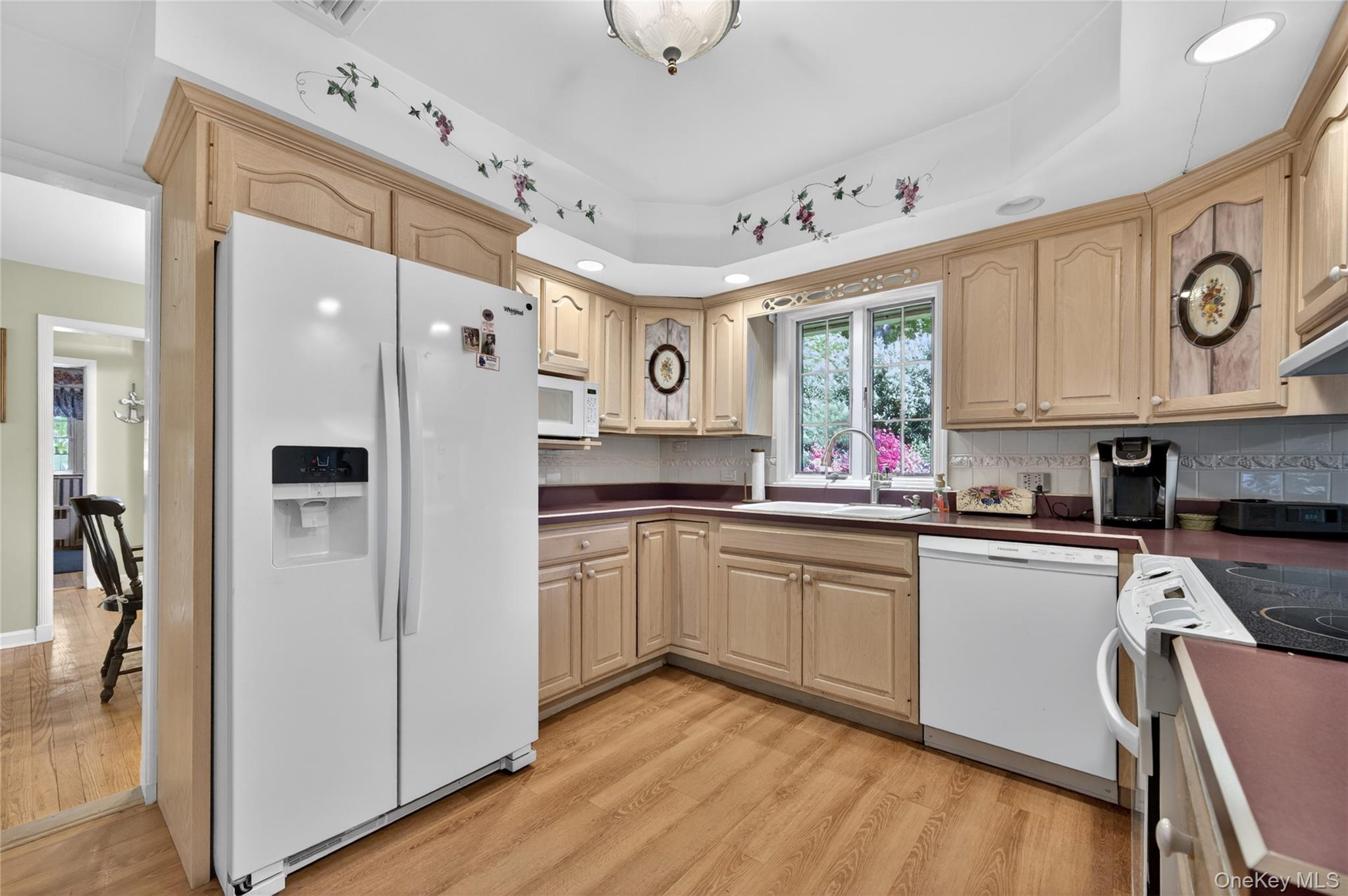247 Buckram Road Locust Valley, NY 11560 - Photo 10 of 28