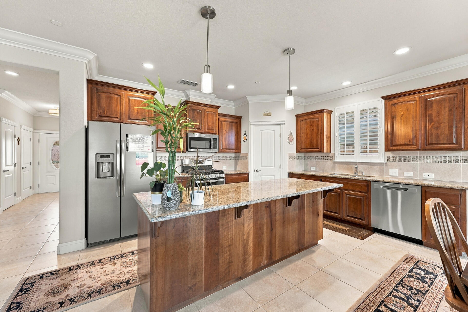 3334 Hotlam Road Redding, CA 96002 - Photo 11 of 36 Kitchen