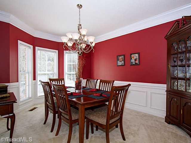 6202 High View Road Greensboro, NC 27410 - Photo 4 of 16 Dining Room.
