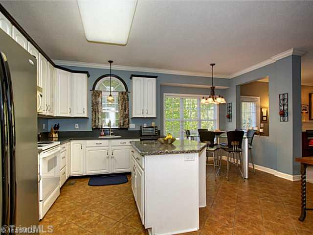 6202 High View Road Greensboro, NC 27410 - Photo 6 of 16 Kitchen.